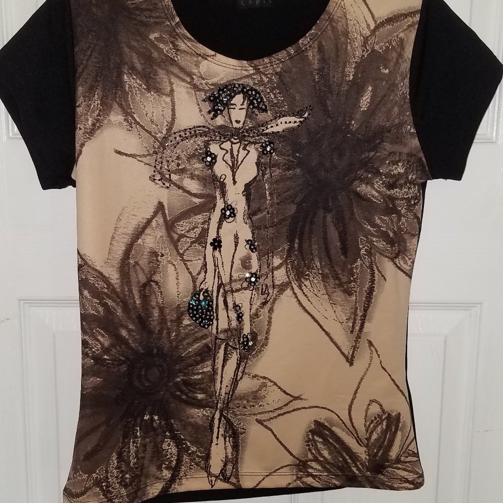 cute sequinned  T shirt